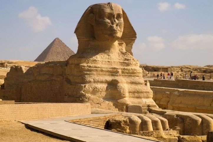 Sphinx-facing-right